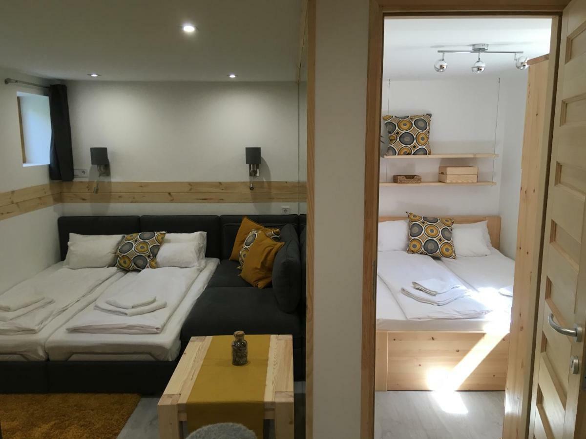 Modern Apartman Deluxe Guest House Alsóörs Eksteriør bilde